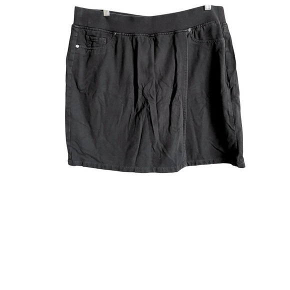 Gloria Vanderbilt Black Jersey Knit Faux Wrap Skort - Picture 1 of 6